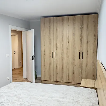 Appartement Elia 2 *
